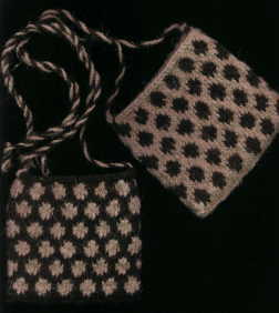 solola shoulder bags.JPG (9649 bytes)