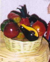 basket, fruit.JPG (6370 bytes)