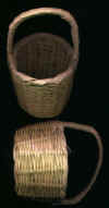 basket, latino 02.JPG (20631 bytes)