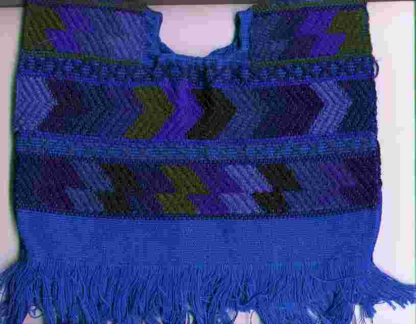 santa cateriana polopo huipil lt blue.JPG (75897 bytes)
