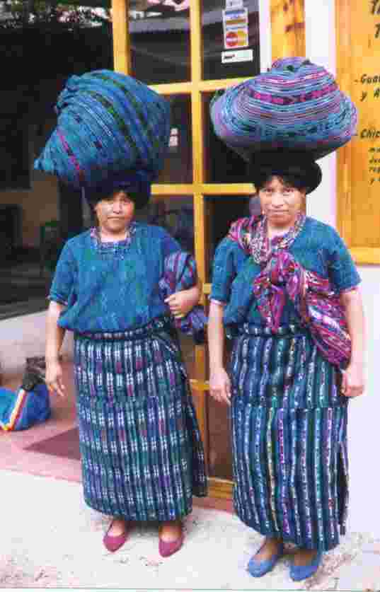 santa caterina weavers.JPG (64660 bytes)